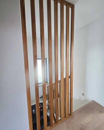 Bukové schody rovného tvaru, pohľad z podesty